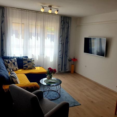 Apartment Mon Chéri-located in a quiet neighbourhood near beaches FREE PARKING Pula Exterior foto