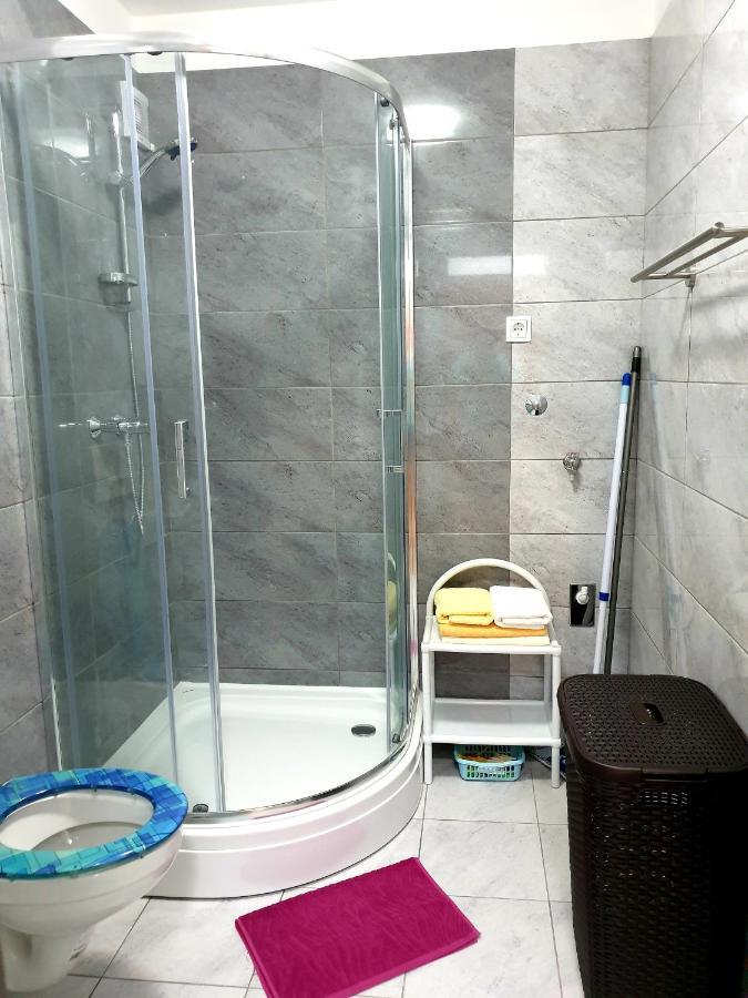Apartment Mon Chéri-located in a quiet neighbourhood near beaches FREE PARKING Pula Exterior foto