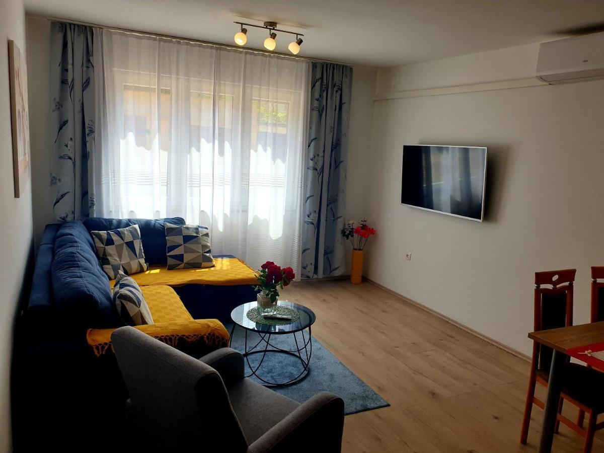 Apartment Mon Chéri-located in a quiet neighbourhood near beaches FREE PARKING Pula Exterior foto