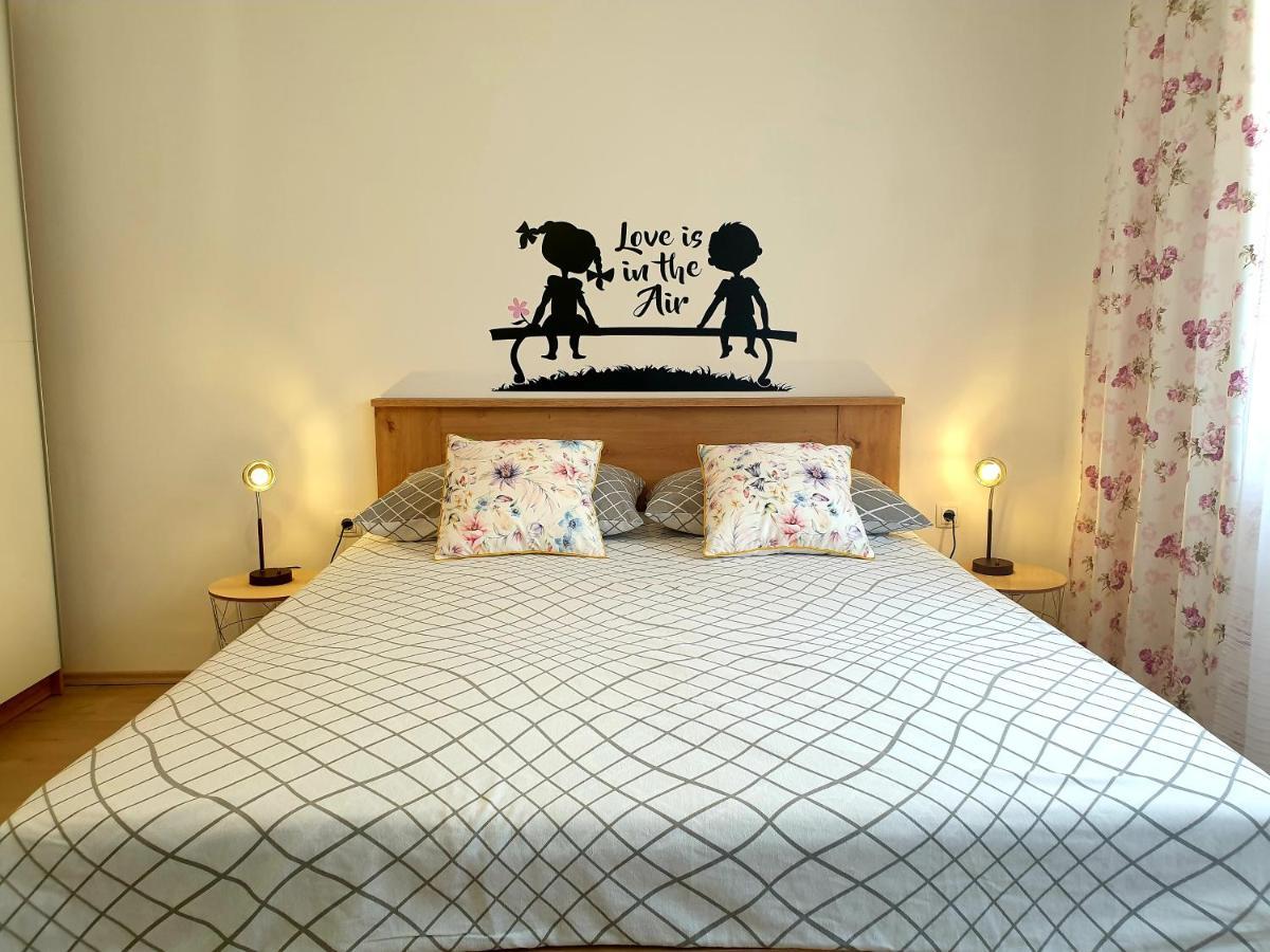 Apartment Mon Chéri-located in a quiet neighbourhood near beaches FREE PARKING Pula Exterior foto